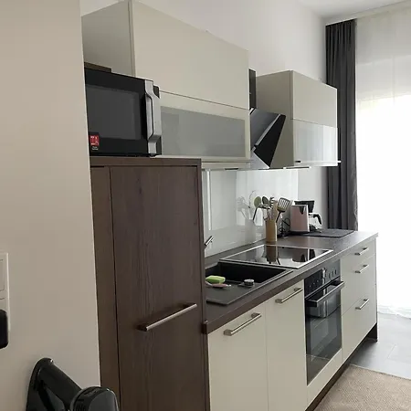 Gemuetliche 2-zimmer Fuer Geschaeftsreisende & Familien Apartment *